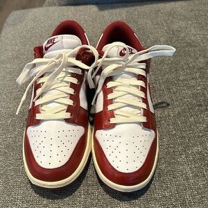 Nike Dunk Low Team Red